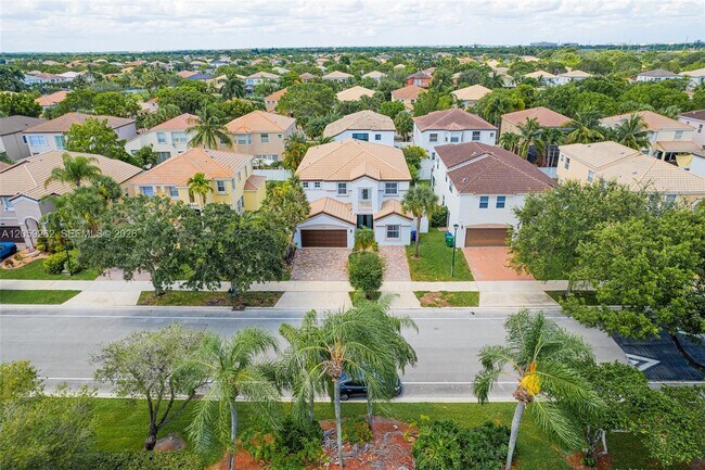 Foto del edificio - 15699 SW 54th Ct