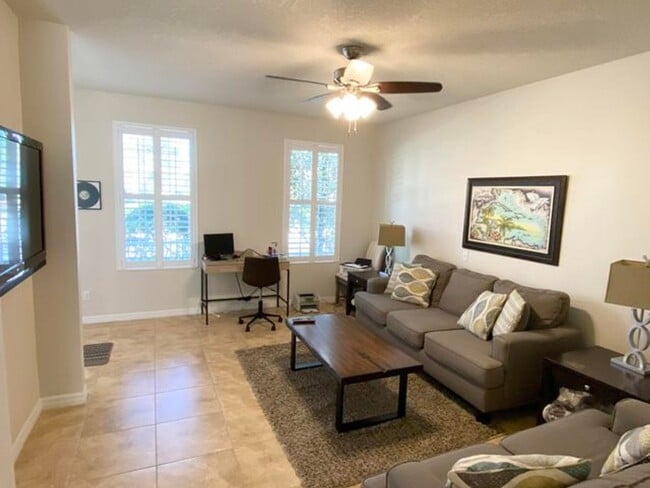 Foto del edificio - 1370 Turnbridge Dr