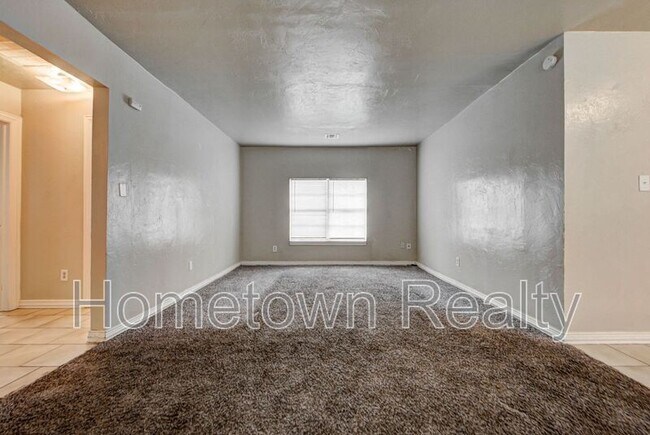 Foto del edificio - 1506 NE 43rd St