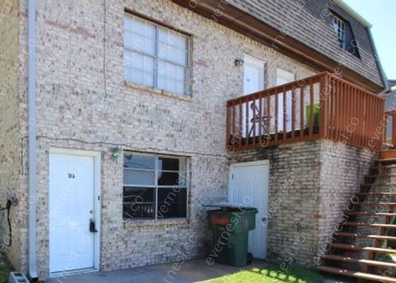 Foto principal - 7611 Holiday Hills Dr