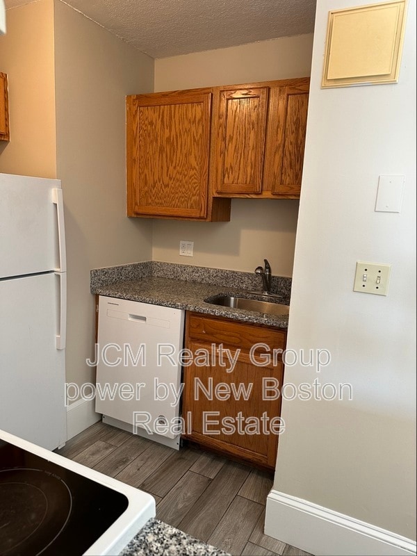 Photo - 80 Sagamore St Apartment