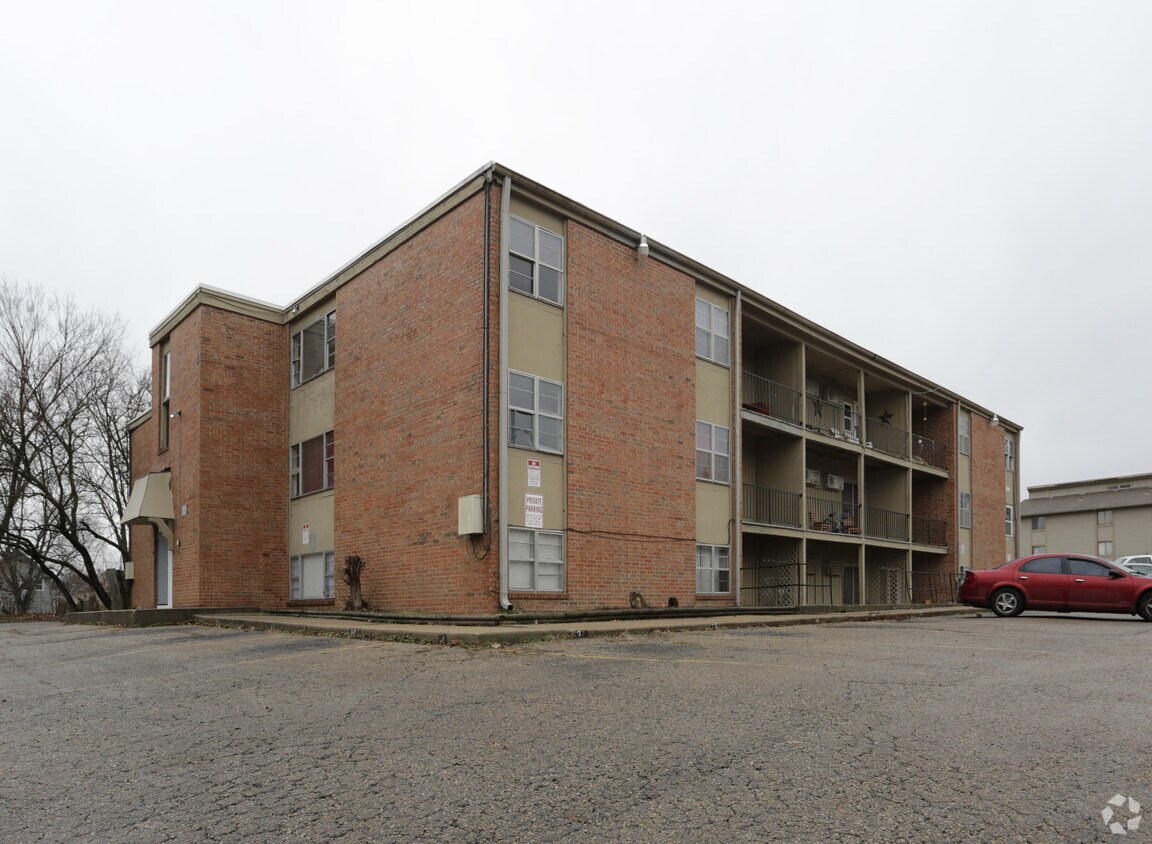 Plaza View Apartments Apartments 1306 SW Harrison St Topeka, KS