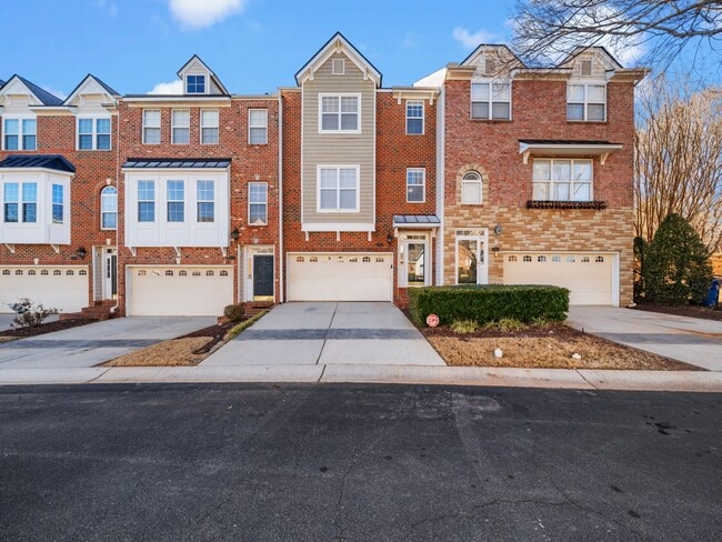 Building Photo - 2947 Imperial Oaks Dr