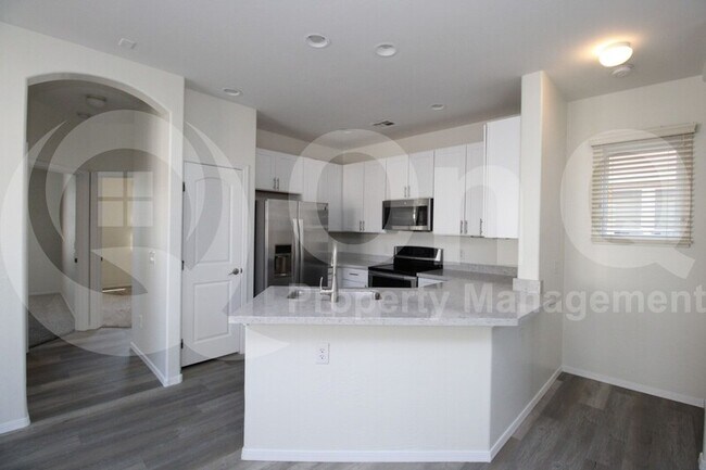 Building Photo - 1309 S Sabino Dr