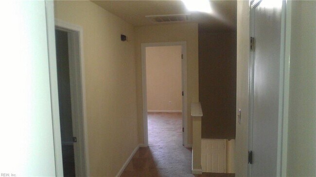 Building Photo - 3324 Kansas Ave