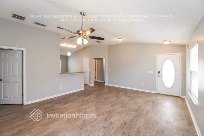 Building Photo - 1872 Pineta Cove Drive