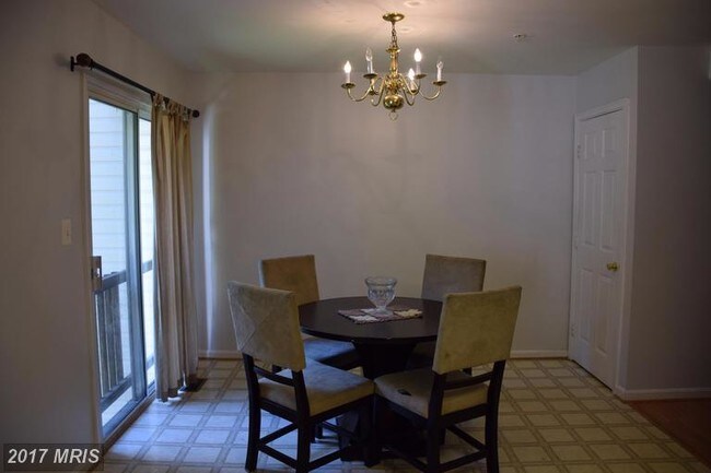 Building Photo - 427 Cambridge Pl