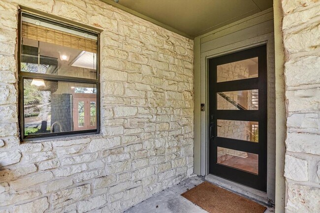 Foto del edificio - 5701 Westslope Dr