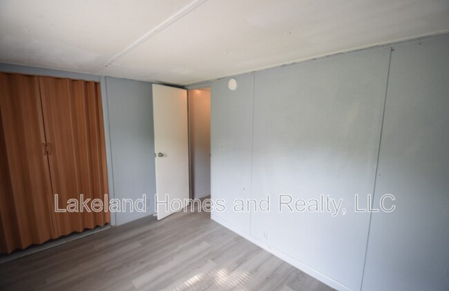 Foto del edificio - 3925 Ewell Rd