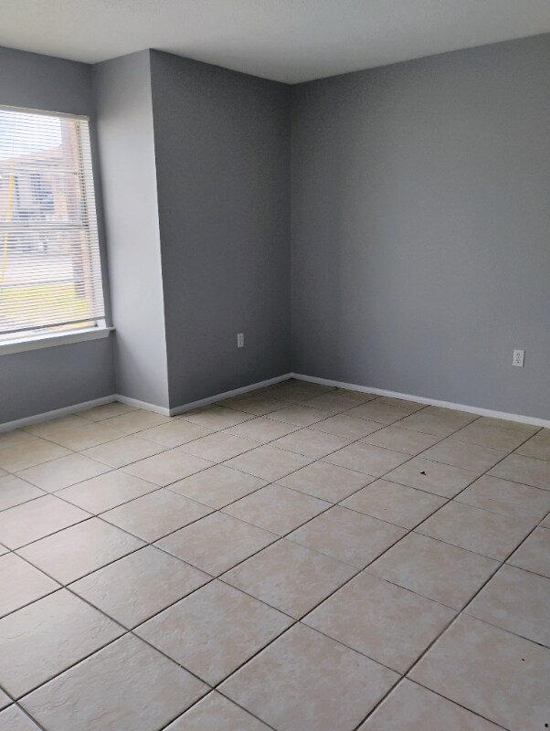 Building Photo - 1120 W Shilo Dr