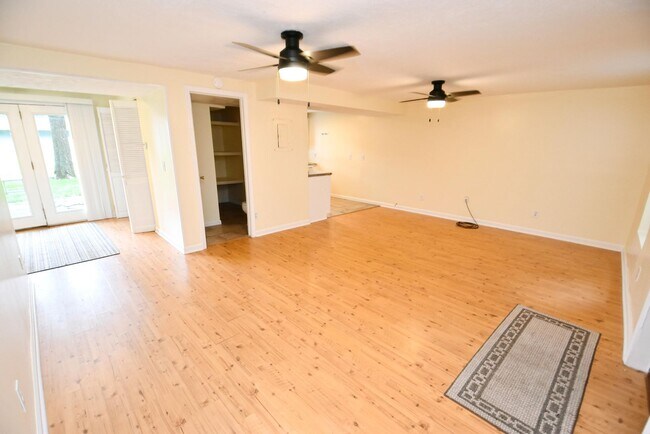 Building Photo - Penn Schools! 3 bedroom 1.5 bath room
