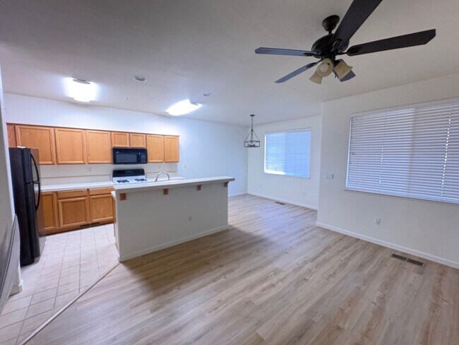 Foto del edificio - 6141 Ingleston Dr