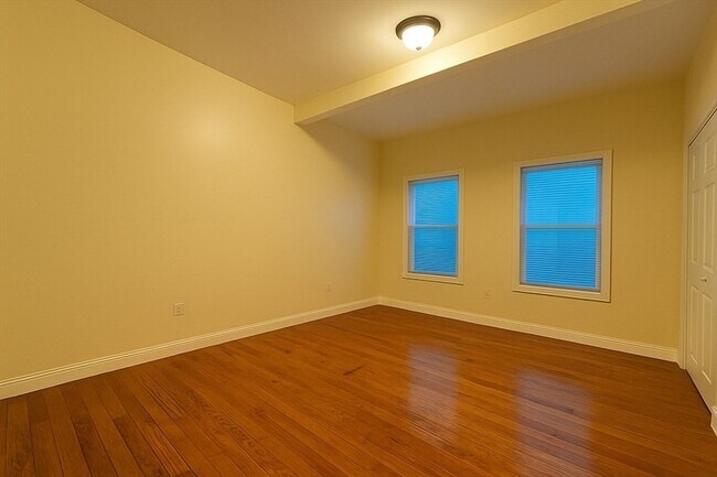 Building Photo - 7 North Ave