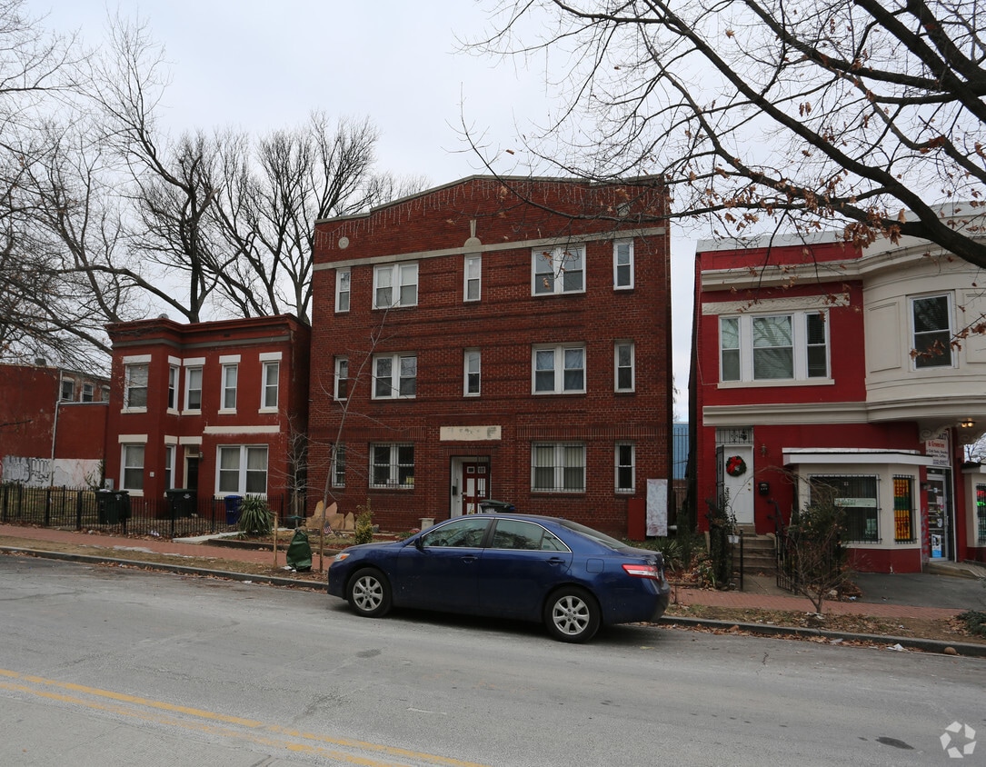 Building Photo - 305 P St NW
