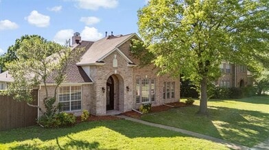 Building Photo - 3309 Grantham Dr