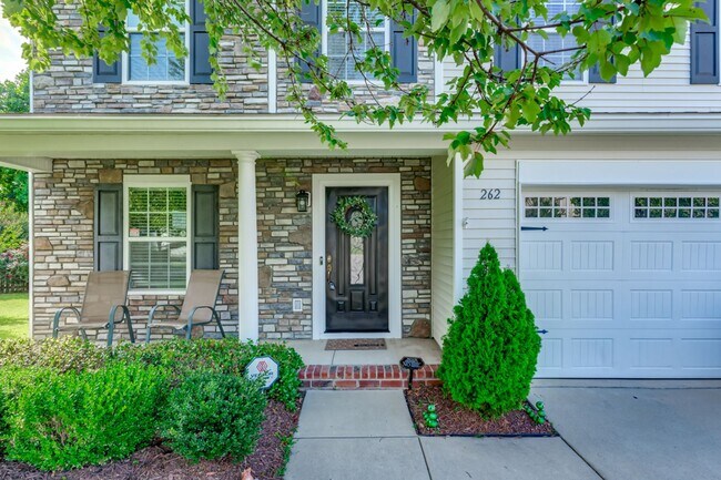 Building Photo - Beautiful home on one of Lake Carolina's largest cul-de-sac lots!
