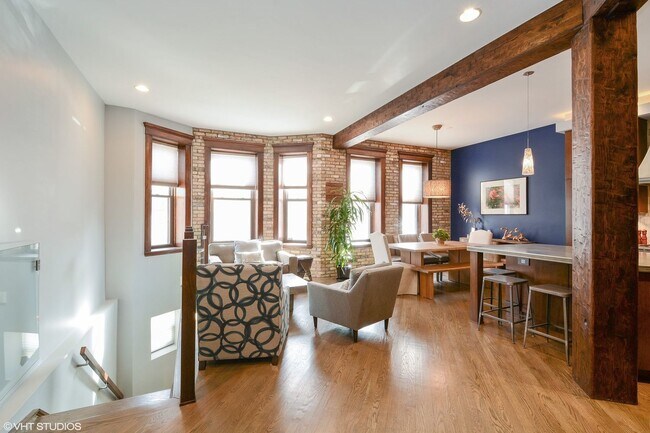 Foto del edificio - 2608 N Dayton St