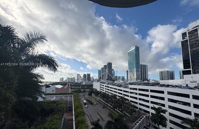 Foto del edificio - 1717 N Bayshore Dr