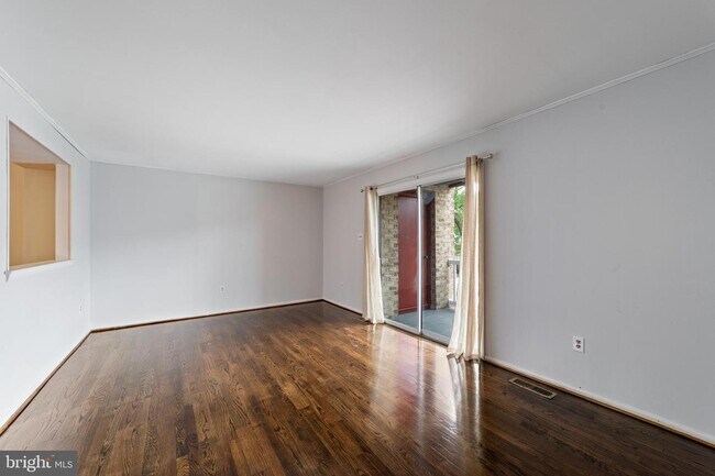 Building Photo - 1432 Boxwood Dr