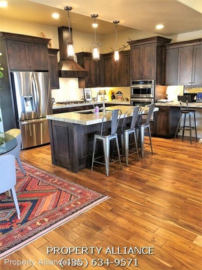 Building Photo - 10380 N Sightline Cir