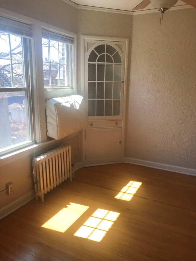 Dinning Room - 4508 Nicollet Ave