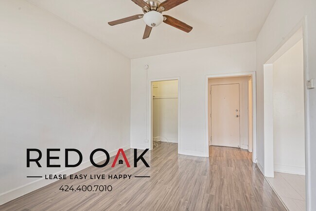 Foto del edificio - 2933 W 8th St