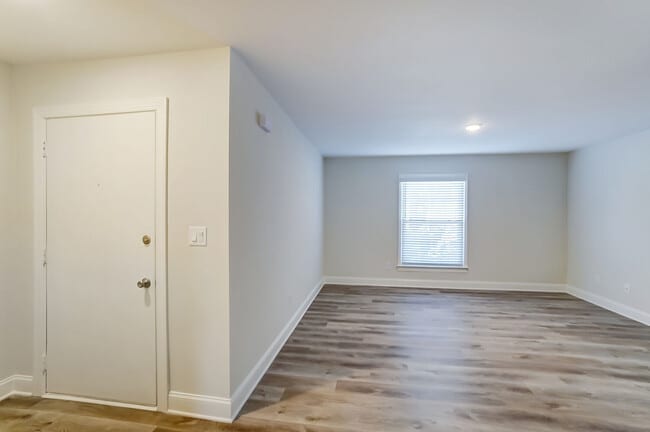 Interior Photo - Strawberry Hill