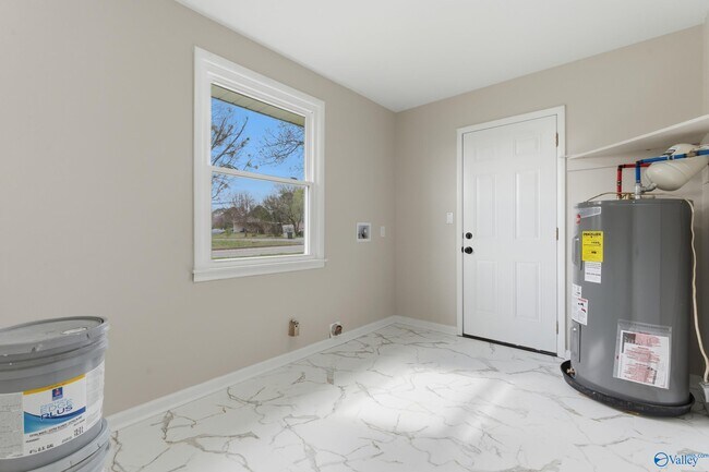 Foto del edificio - 400 Harolds Dr NW