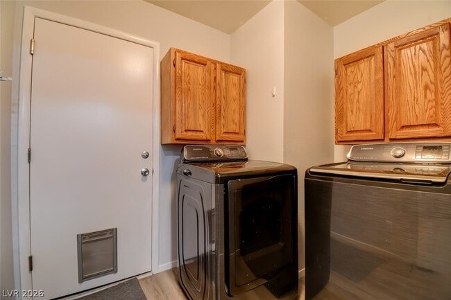 Building Photo - 5023 Jacarilla Ln