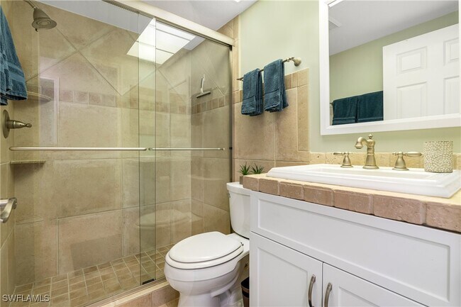 Foto del edificio - 829 Tanbark Dr