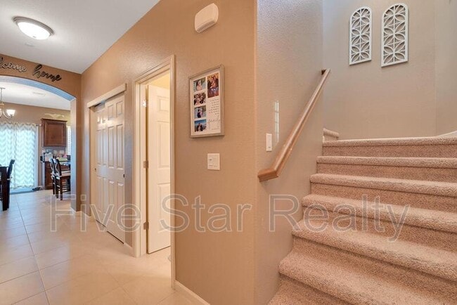 Building Photo - 5609 Peach Tree Dr