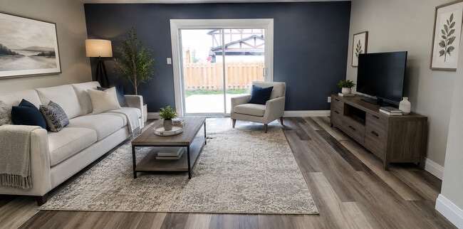 Building Photo - Briarfield Estates - North
