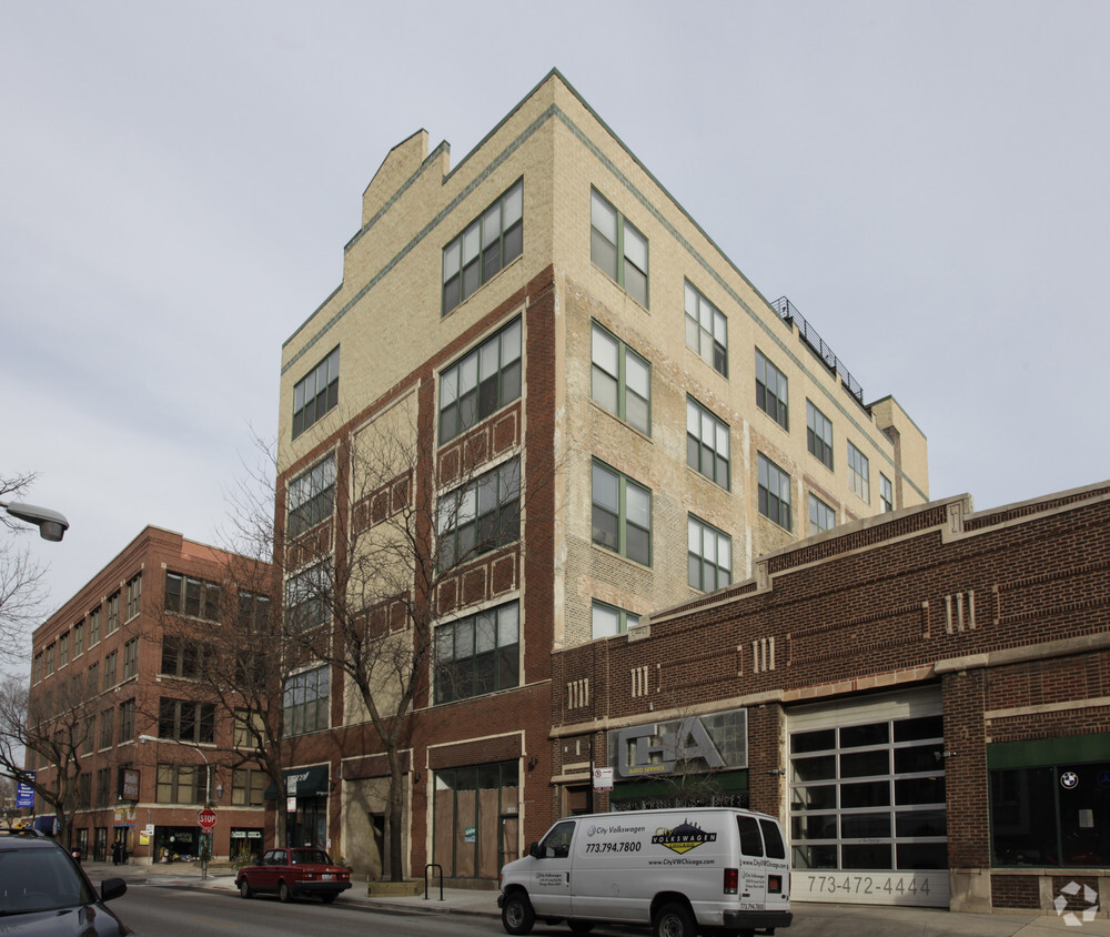 2829 N Sheffield Avenue - Sheffield Lofts