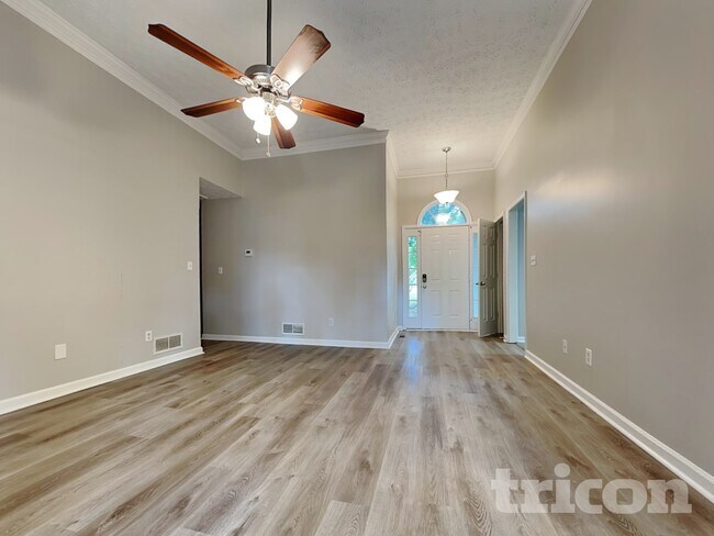 Foto del edificio - 40 Fair Ridge Ct