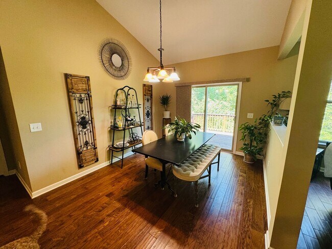 Foto del edificio - 2732 Alvin Sperry Pass