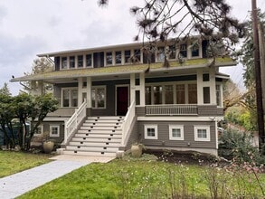 Building Photo - 7340 Seward Park Ave S