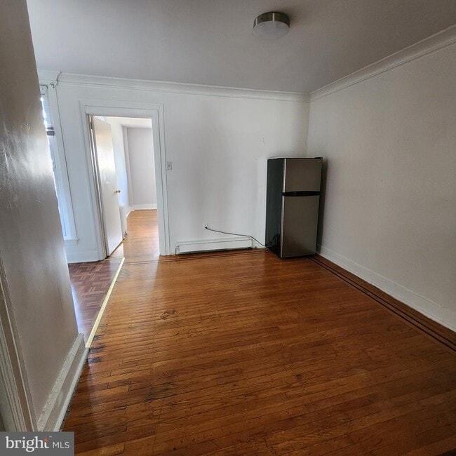 Building Photo - 5645 Diamond St