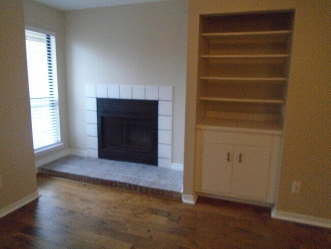 Building Photo - 2 bedroom in Jacksonville FL 32256