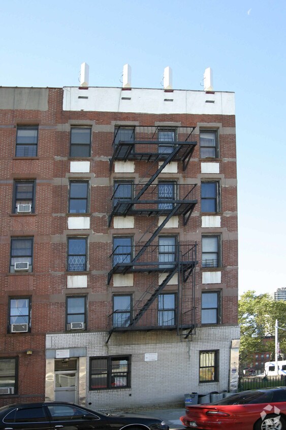 Primary Photo - 302 E 126th St