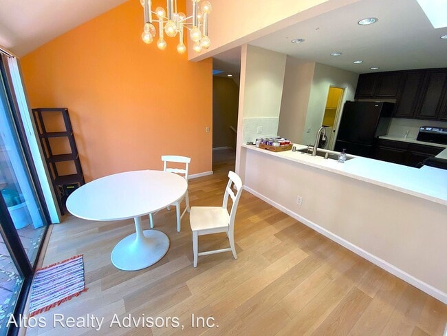 Building Photo - 2 br, 2 bath House - 952 Bellomo Avenue