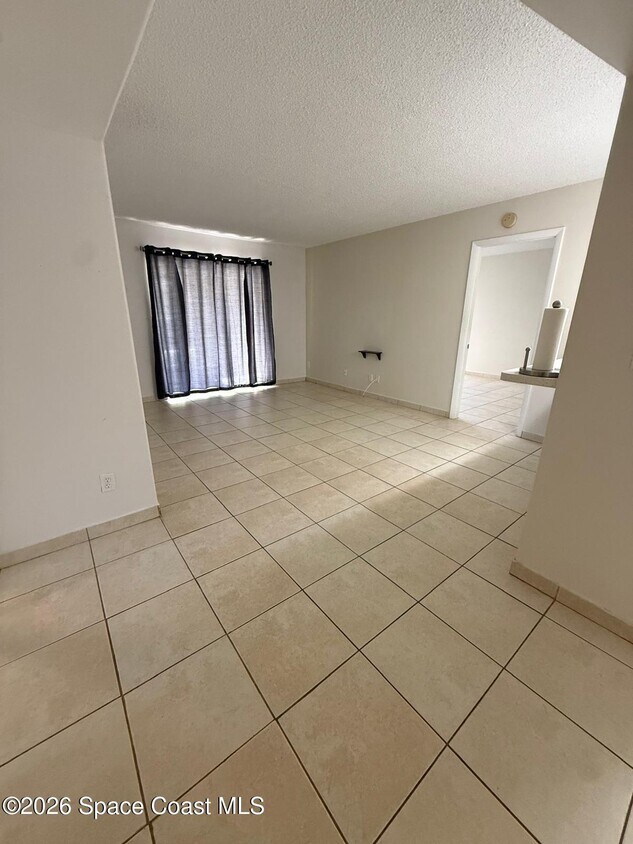 Building Photo - 1625 Sunny Brook Ln