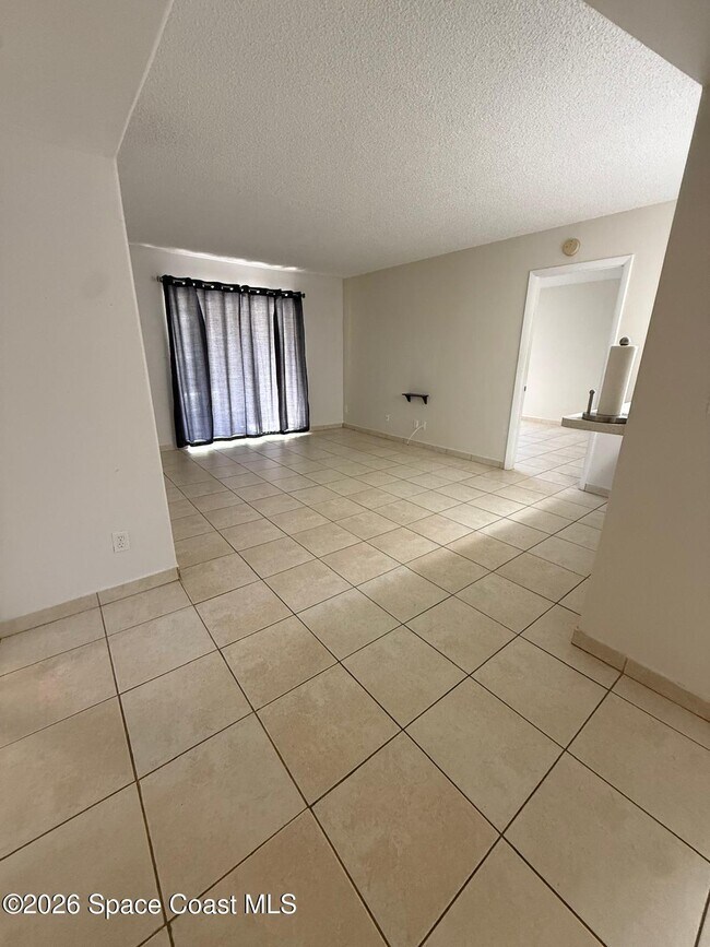 Foto del edificio - 1625 Sunny Brook Ln