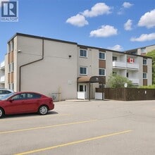 Building Photo - 71 Vanier Dr