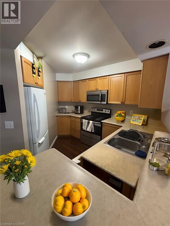 Building Photo - 27 Eugene Dr