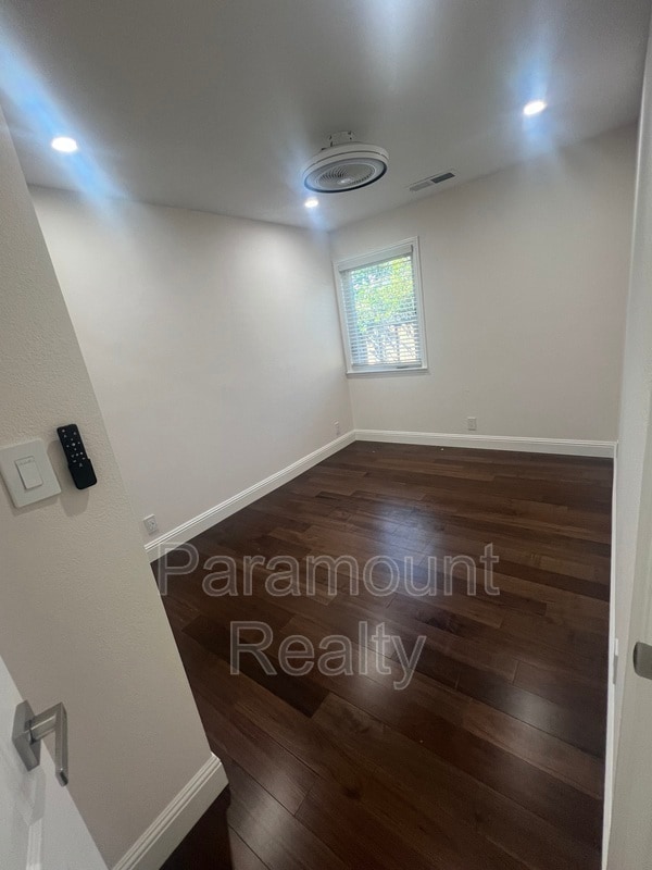 Building Photo - 500 Woodstock Way