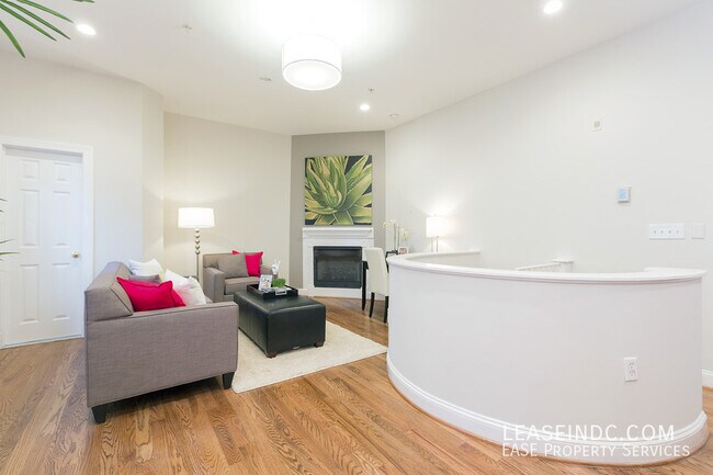 Foto del edificio - 1417 Chapin St NW