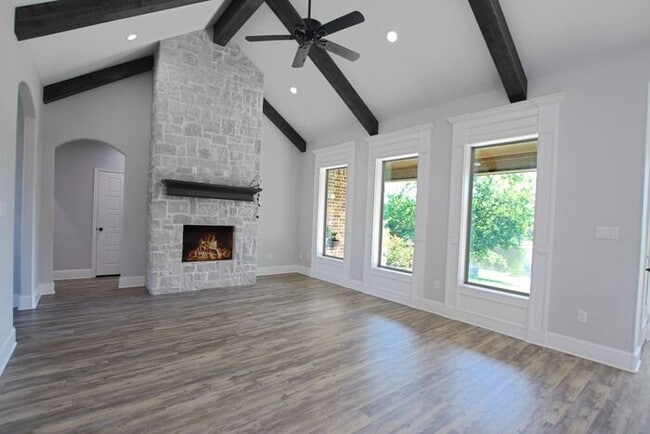 Building Photo - Tour Today! Beautiful 4-Bedroom, 2-Bathroom Home Overlooking a Pond!