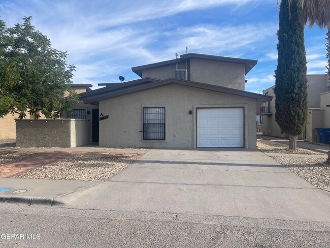 Building Photo - 10642 Cuatro Vistas Dr