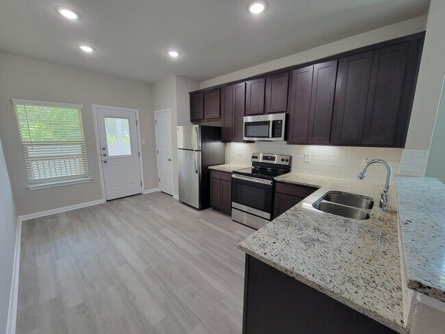 Foto del edificio - 224 Joseph Cir