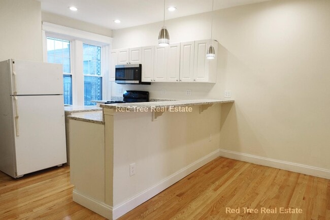 Photo - 1872 Commonwealth Ave Apartment